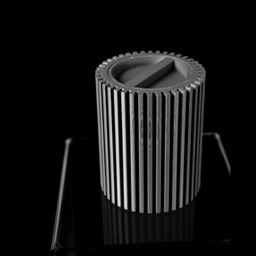 Striped Container – Enovaura